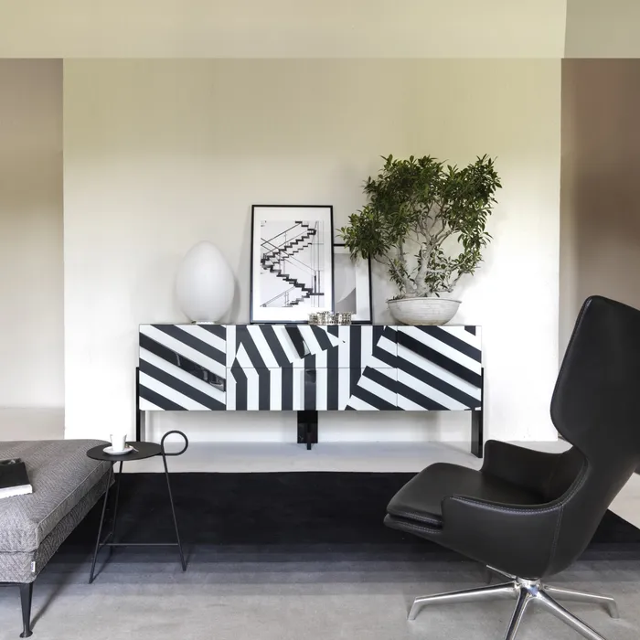 “Ziqqurat by Driade modern Italian modular shelving unit – geometric contemporary design with stacked cubes”