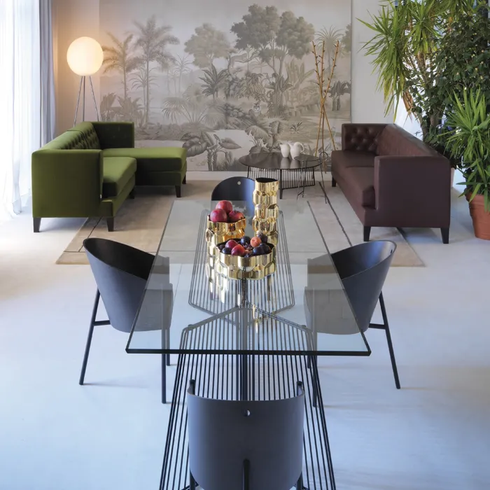 “Close-up of ANAPO dining table by Driade – premium craftsmanship with transparent surface and bold architectural frame”