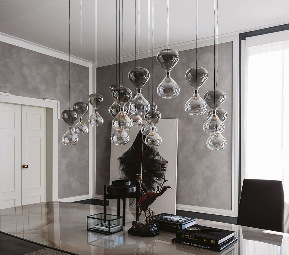“SABLIER by Cattelan Italia – modern Italian pendant lamp with blown glass hourglass silhouette and elegant suspended form”