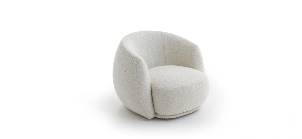 Pacific by Moroso in sleek Italian upholstery, front view in a Royal Oak Michigan showroom