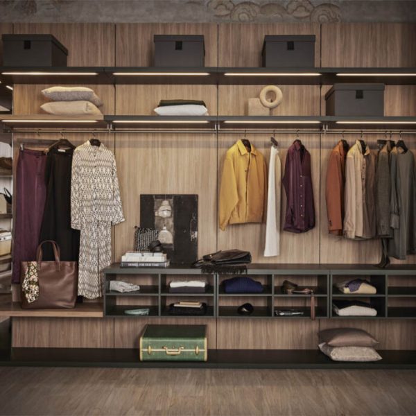 “Anteprima by Pianca – modern Italian wardrobe with minimalist sliding doors and sleek design”