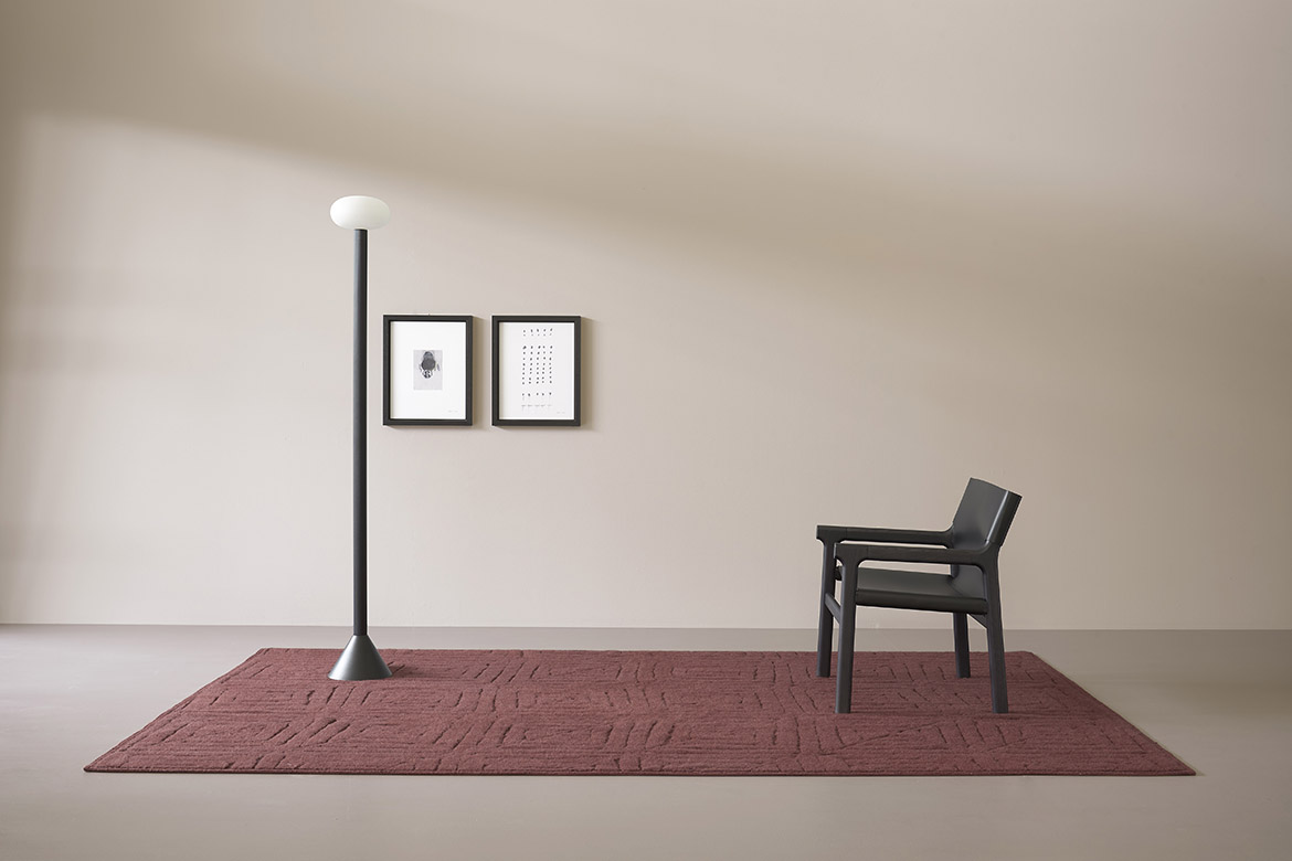 “Pibiones by Pianca – modern Italian wardrobe with intricate embossed door pattern and elegant design”