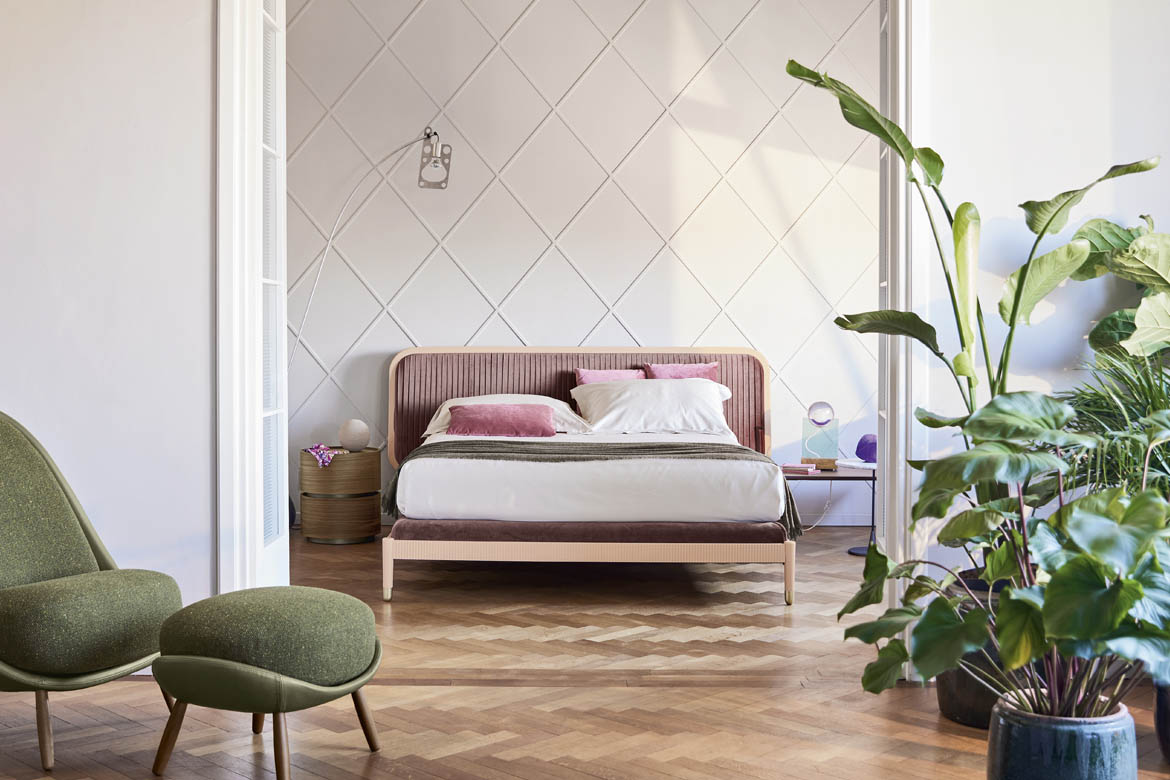 “Amante bed by Pianca – modern Italian upholstered bed with bold padded headboard and clean lines”