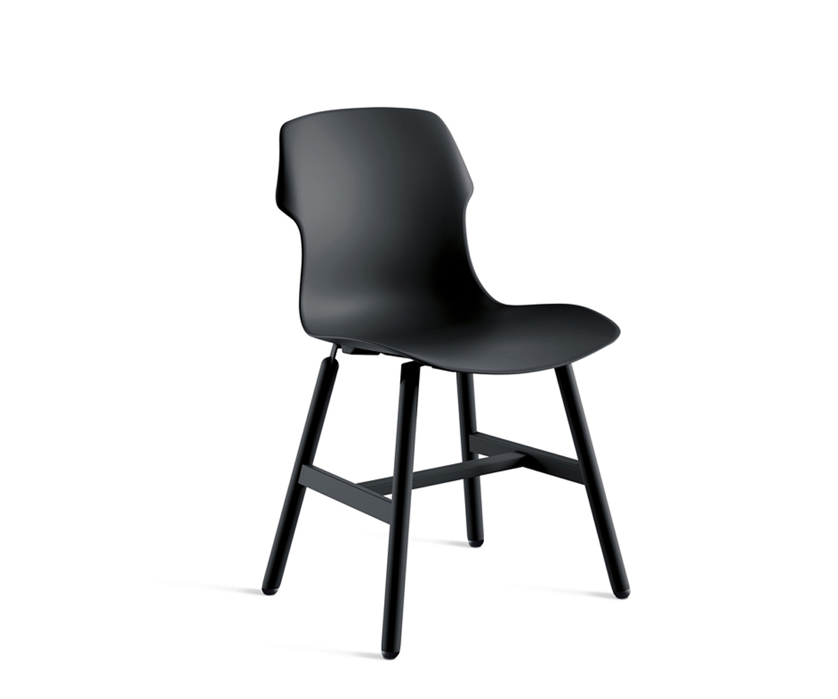 Stereo Metal Polypropylene Chair by Casamania & Horm – Modern Design with Versatile Functionality