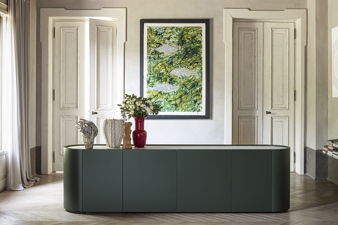 “Dedalo by Pianca modern Italian nightstand – circular design with smooth lacquered finish”