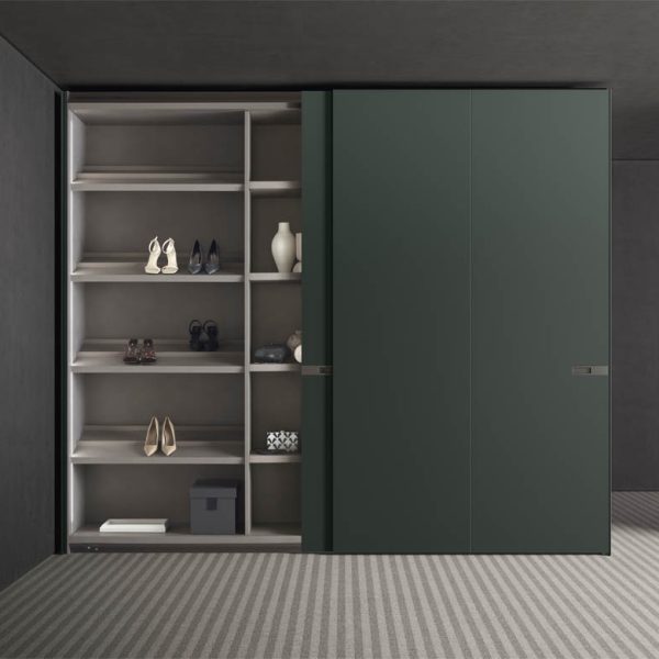 “Icona by Pianca – modern Italian wardrobe with sleek doors and minimalist design”
