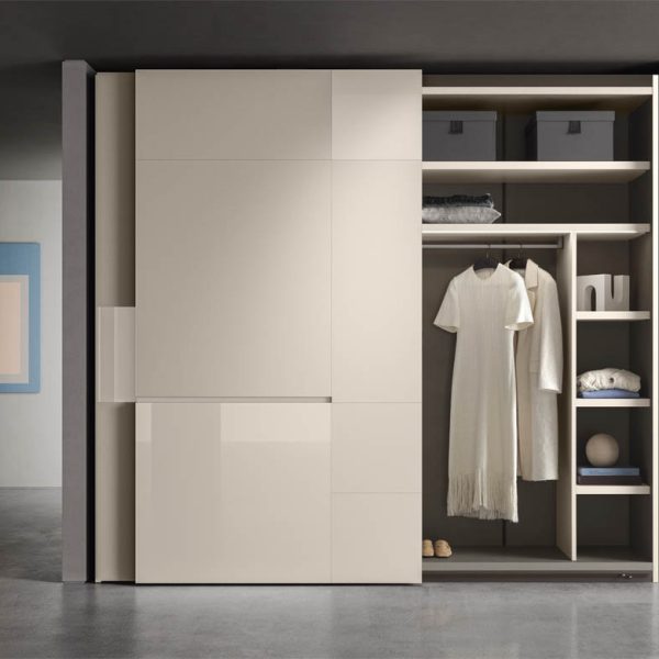 “Crea by Pianca – modern Italian writing desk with minimalist lines and refined craftsmanship”