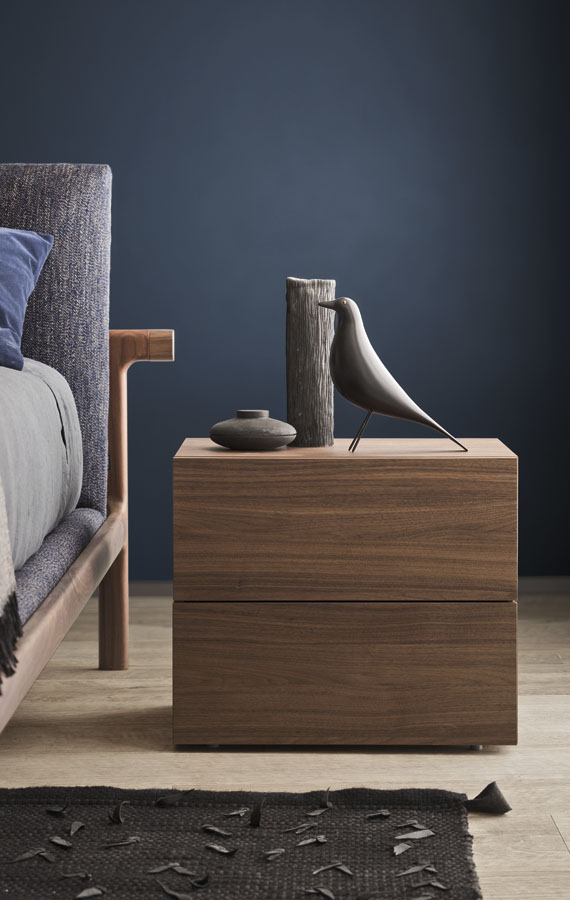 “People by Pianca contemporary living room furniture – minimalist design with floating effect”