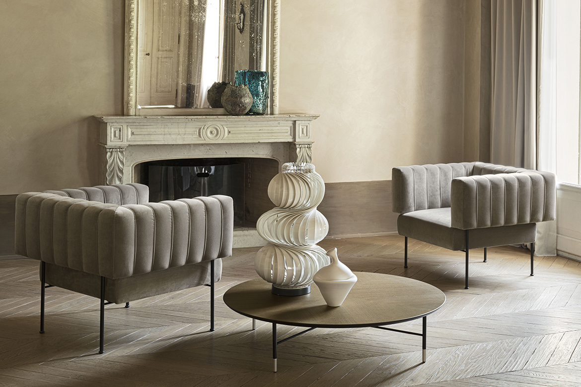 “Italian designer armchair – Fedra by Pianca with comfortable seating and minimalist silhouette”