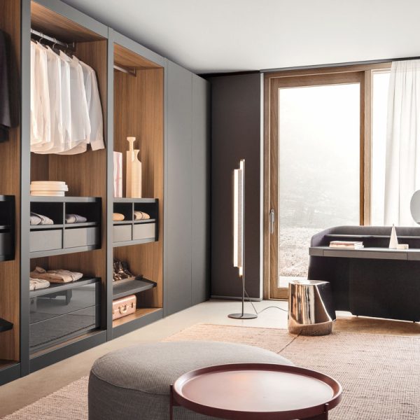 “Modern Italian furniture – Chloé Vanity by Pianca with rounded form and refined craftsmanship”