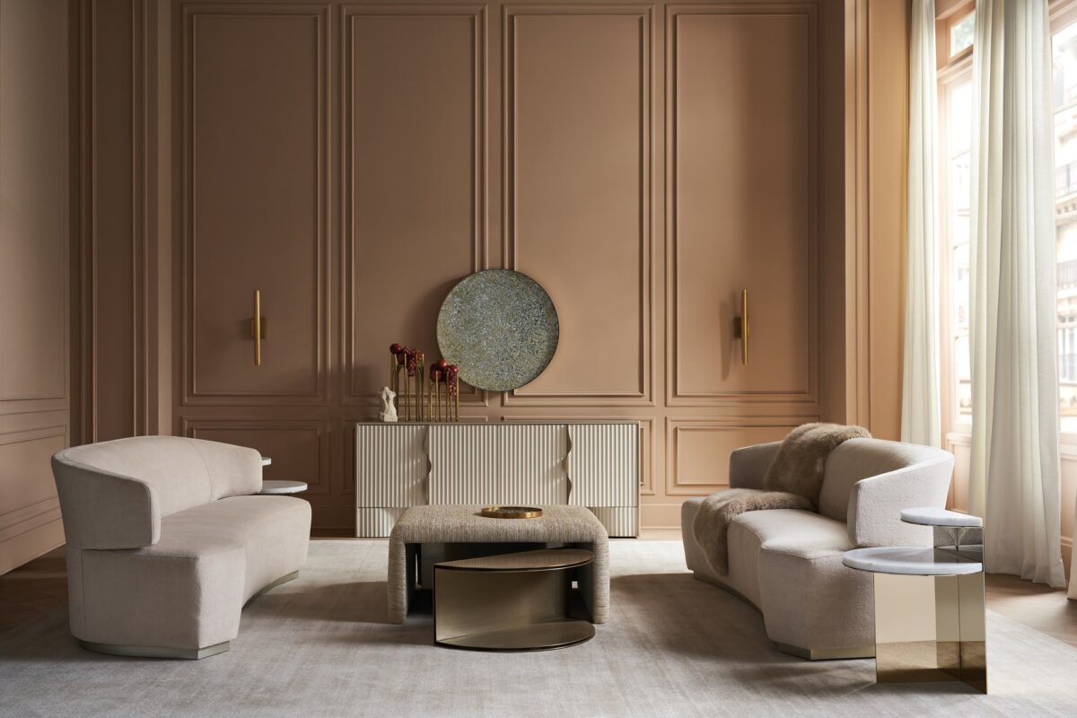 Corinthian by Caracole featuring a sophisticated, timeless design.