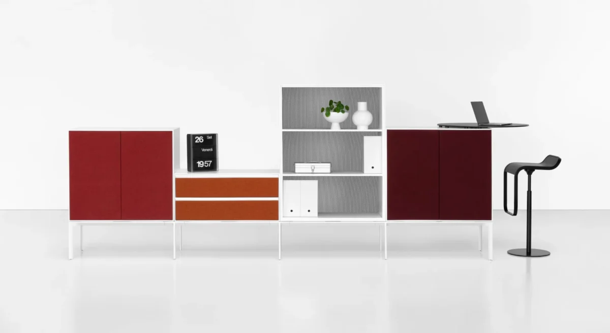 Partition Configuration by Lapalma with a sleek, functional design.