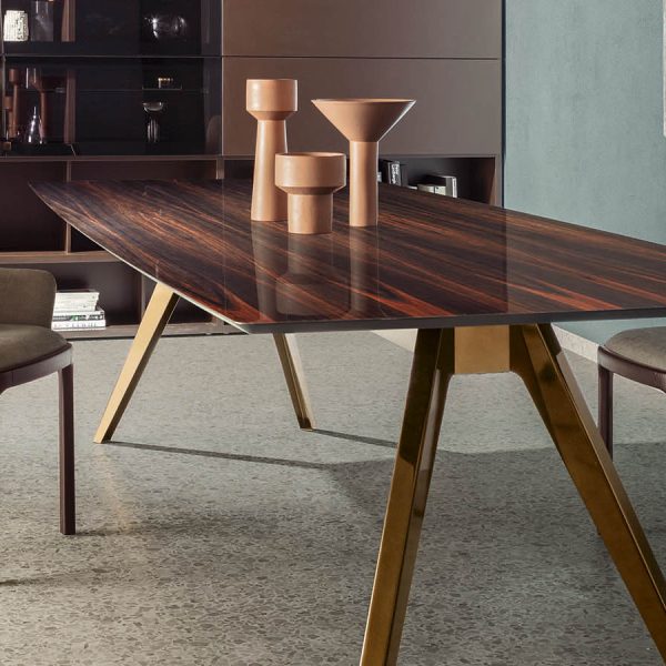 “Elegant Italian wardrobe – Inari by Pianca with high-quality materials and contemporary design”