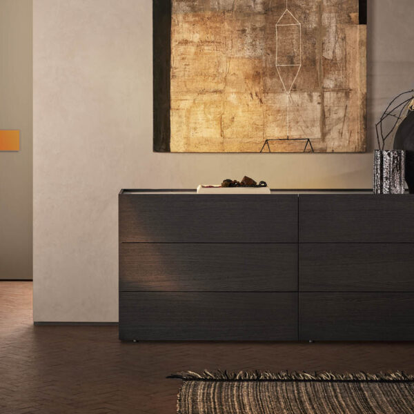 “Atlante by Pianca contemporary Italian shelving – elegant display unit with refined finishes”