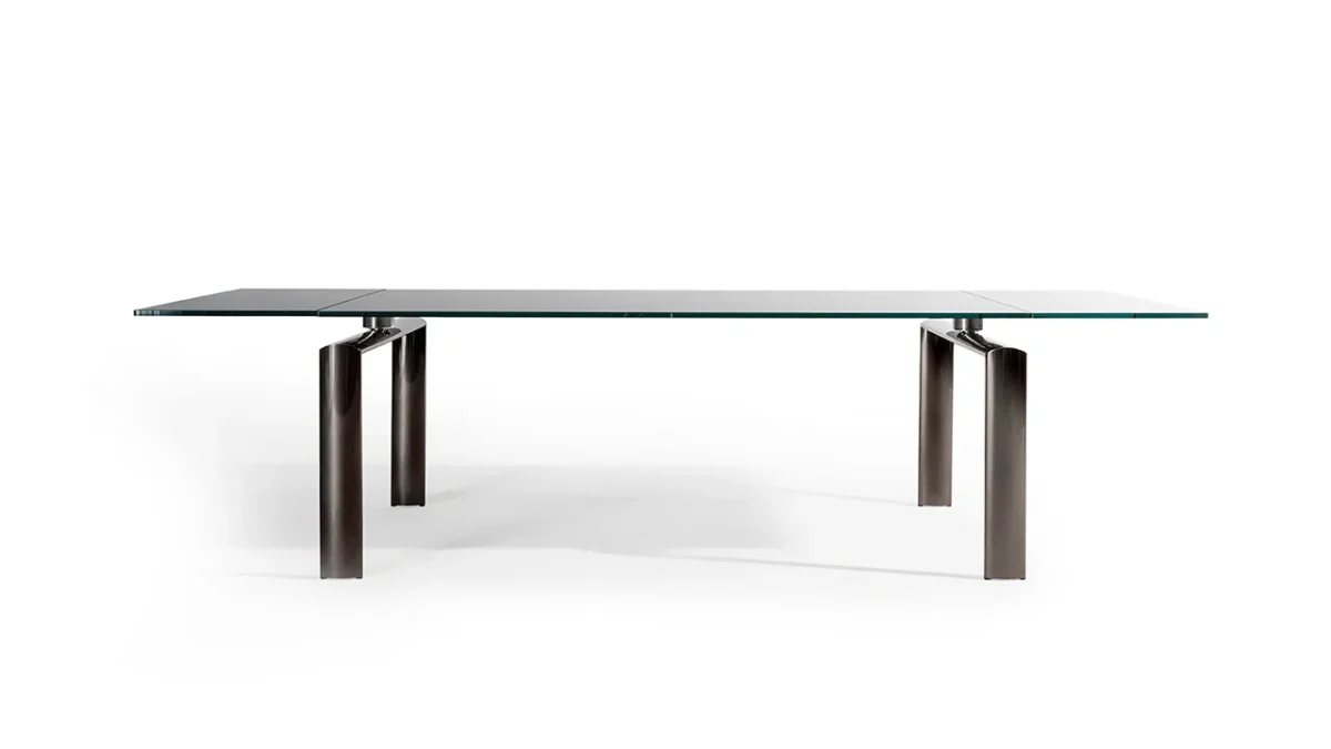 8 by Reflex featured in Birmingham Michigan showroom, elegant modern Italian design.
