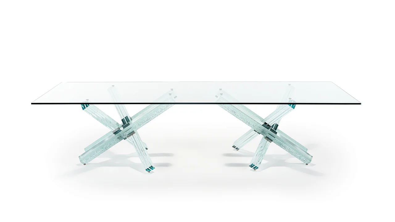 Modern Italian Transeo 72 Craquelé dining table by Reflex Angelo in Royal Oak, MI – featuring a 3 or 4-legged base in extra-clear crackled glass and a transparent glass top.
