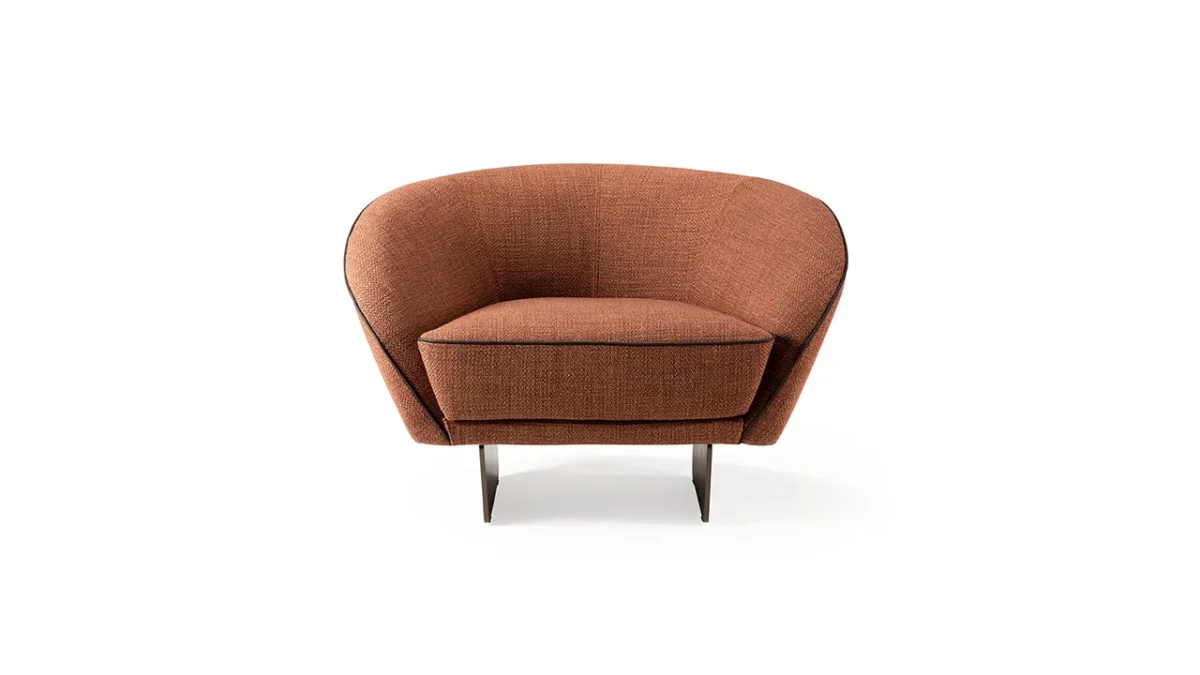 Modern SEGNO POLTRONA by Reflex featured in Royal Oak Michigan