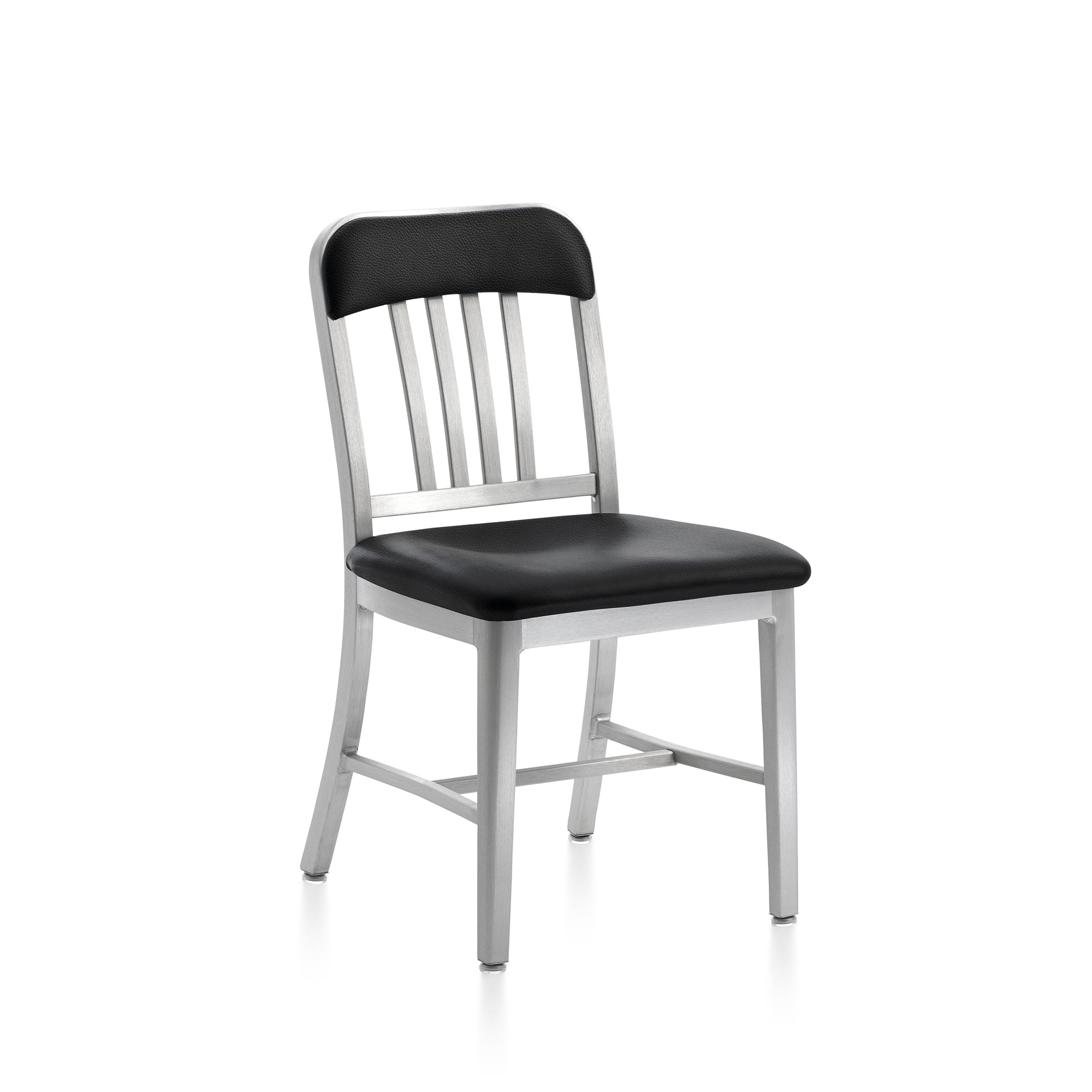Ballet Chair with smooth swivel function and plush cushioning by Camerich.