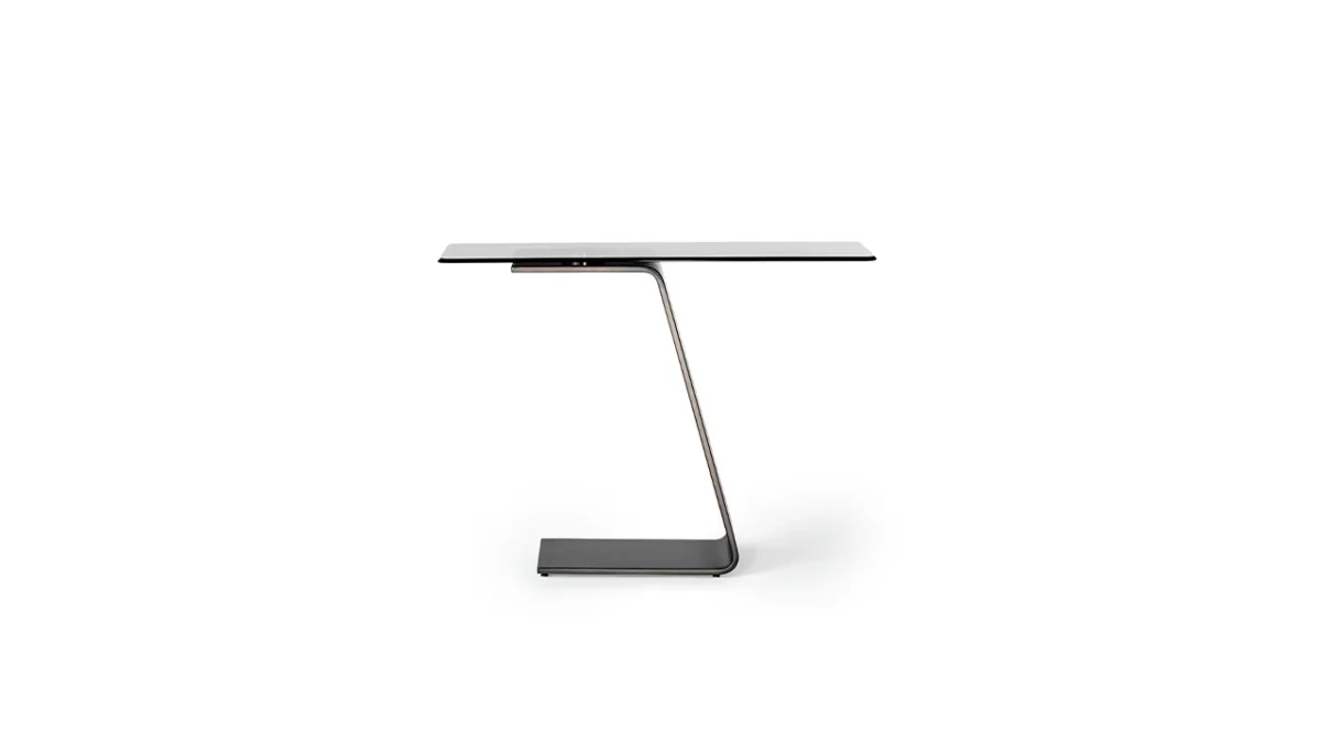 Oh Console Reflex modern Italian console table with sleek lacquered finish tailored for luxury entryways in Royal Oak Michigan