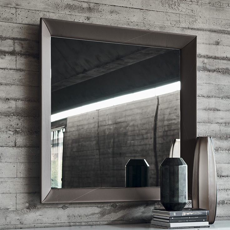 “Cattelan Italia TAXEDO – designer wall mirror featuring minimalist silhouette and refined contemporary styling”
