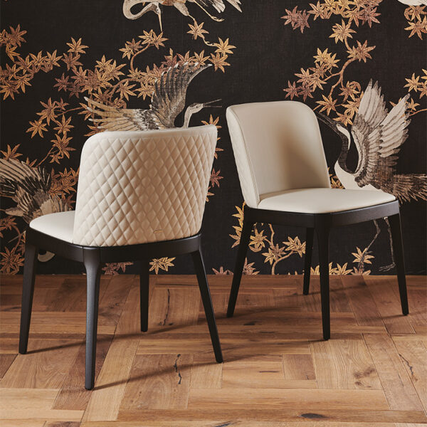 MAGDA Couture chair by Cattelan Italia – luxury Italian dining chair with quilted backrest and sculpted wood frame