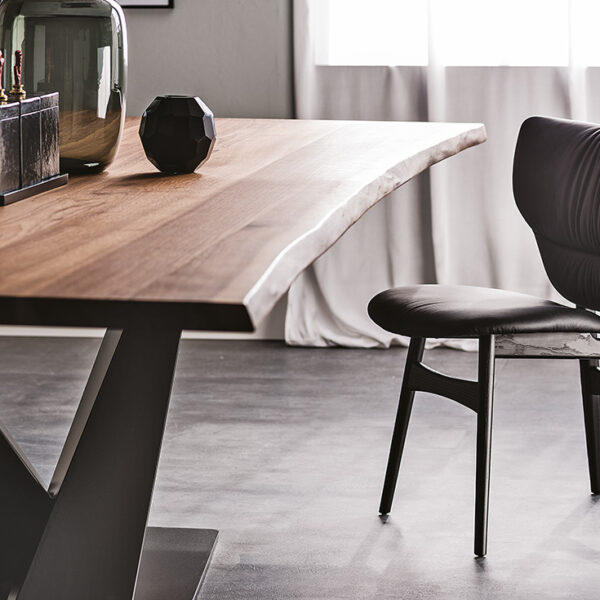 Contemporary DUMBO by Cattelan Italia – designer armchair featuring soft cushioning and minimalist form