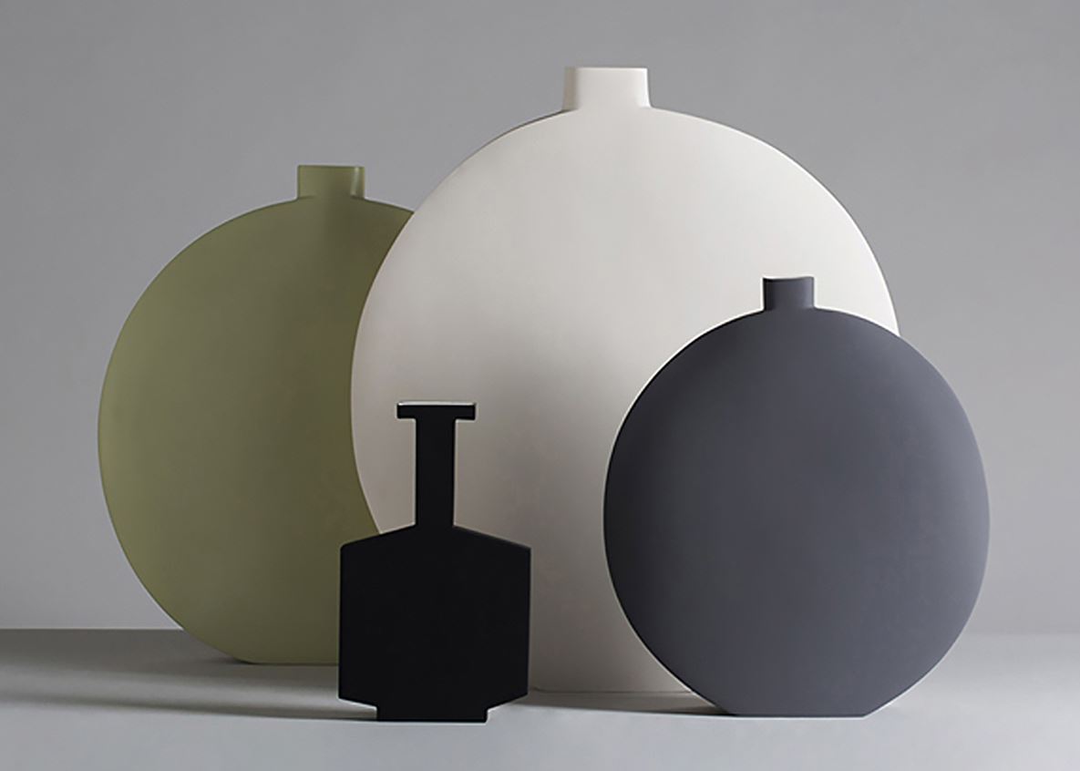 LUNA 65 vase by Kose Milano in matte clay, showcasing minimalist Italian design. Available at Italcasa Design, Royal Oak, Michigan.