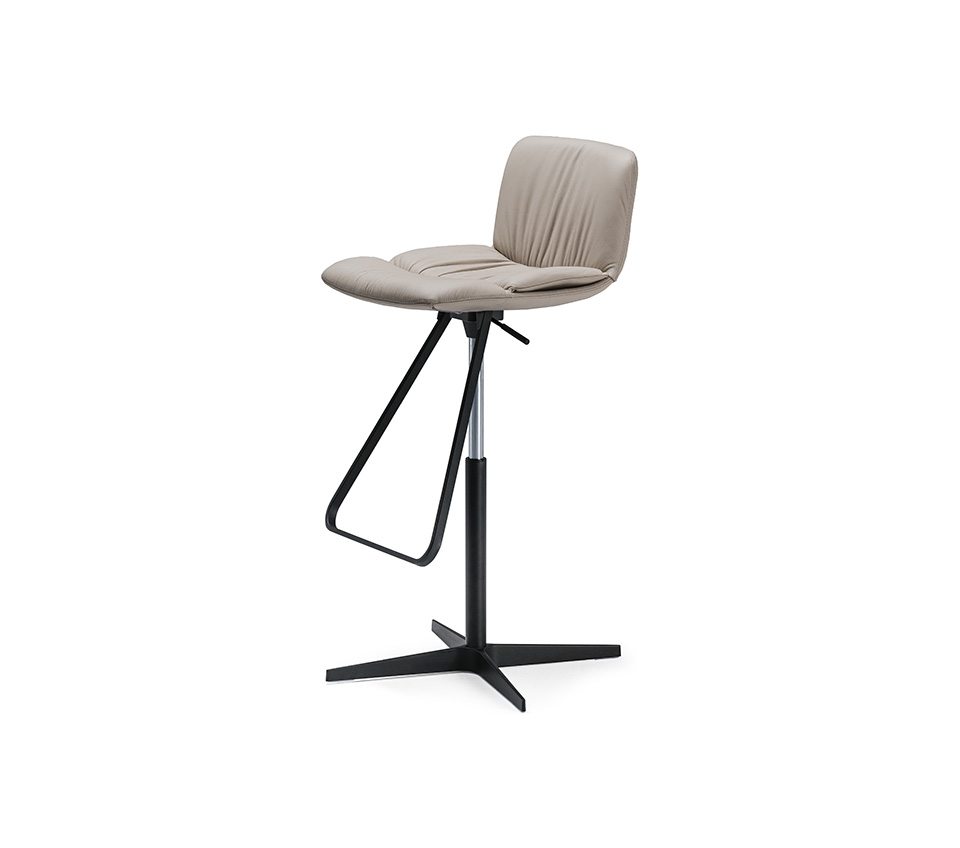 “Contemporary AXEL X dining chair by Cattelan Italia – sleek Italian design with luxury materials”