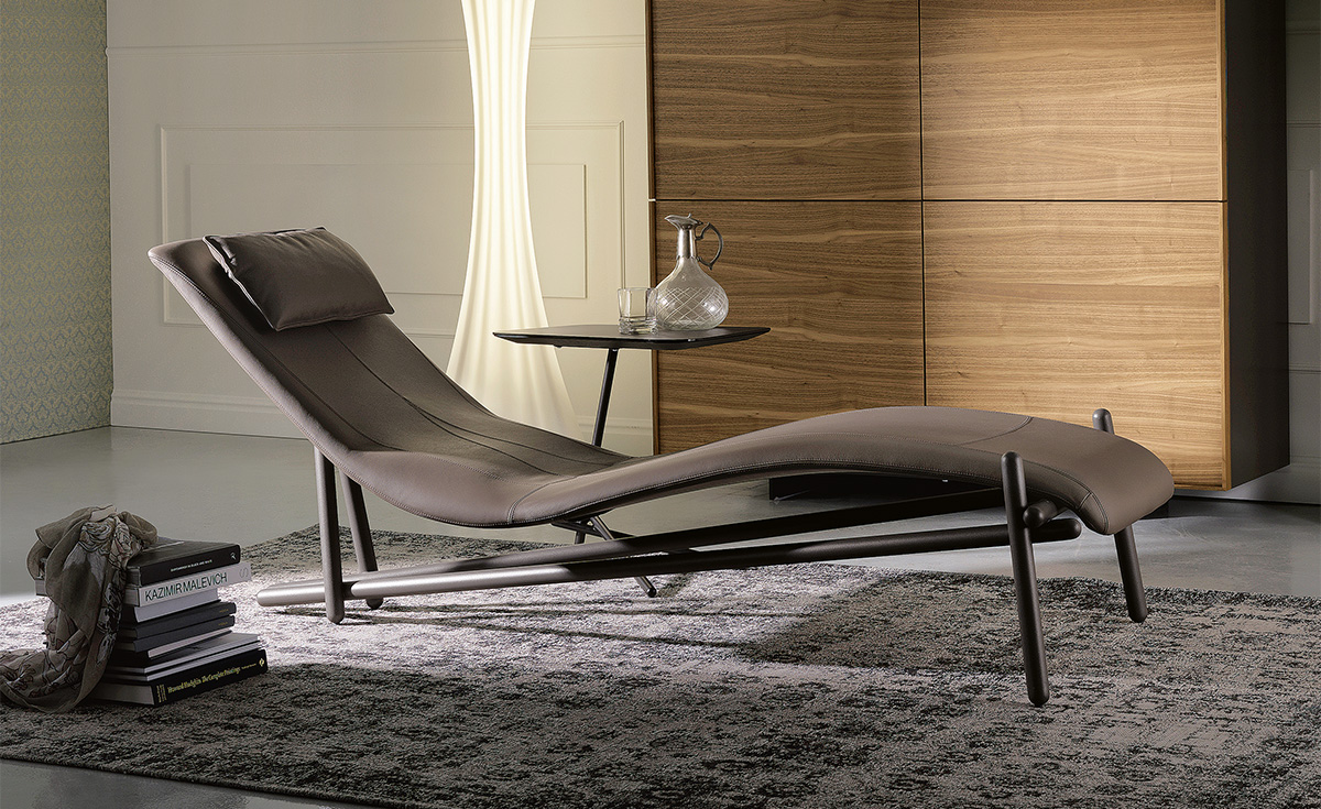 DONOVAN Italian chair – luxury contemporary seating with tailored leather and slim metal legs