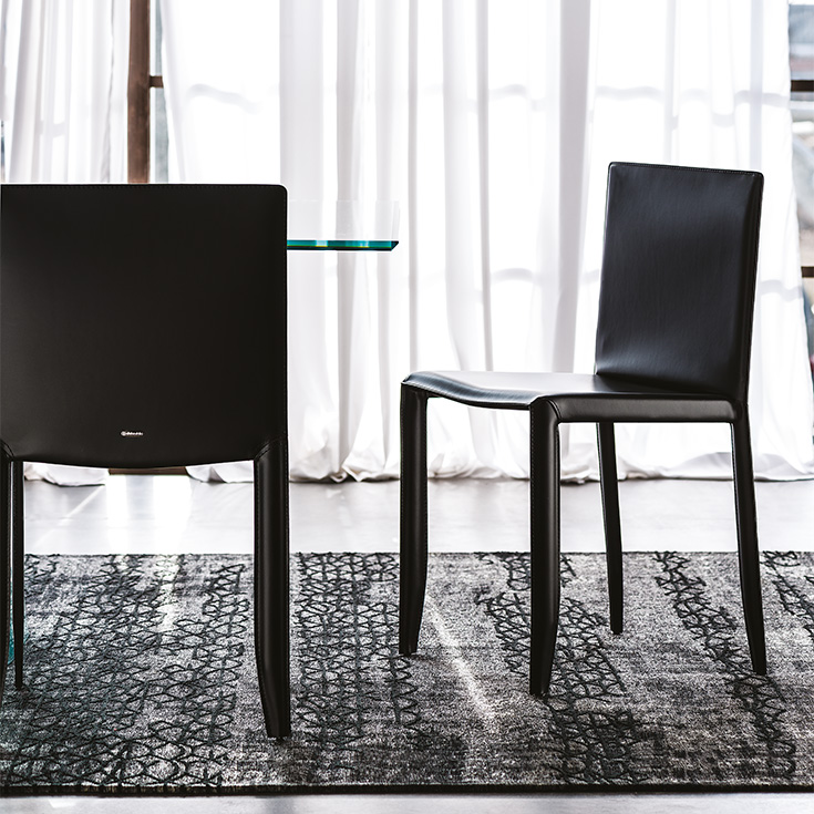 Side view of PIUMA Edition by Cattelan Italia – sleek contemporary chair with minimalist frame