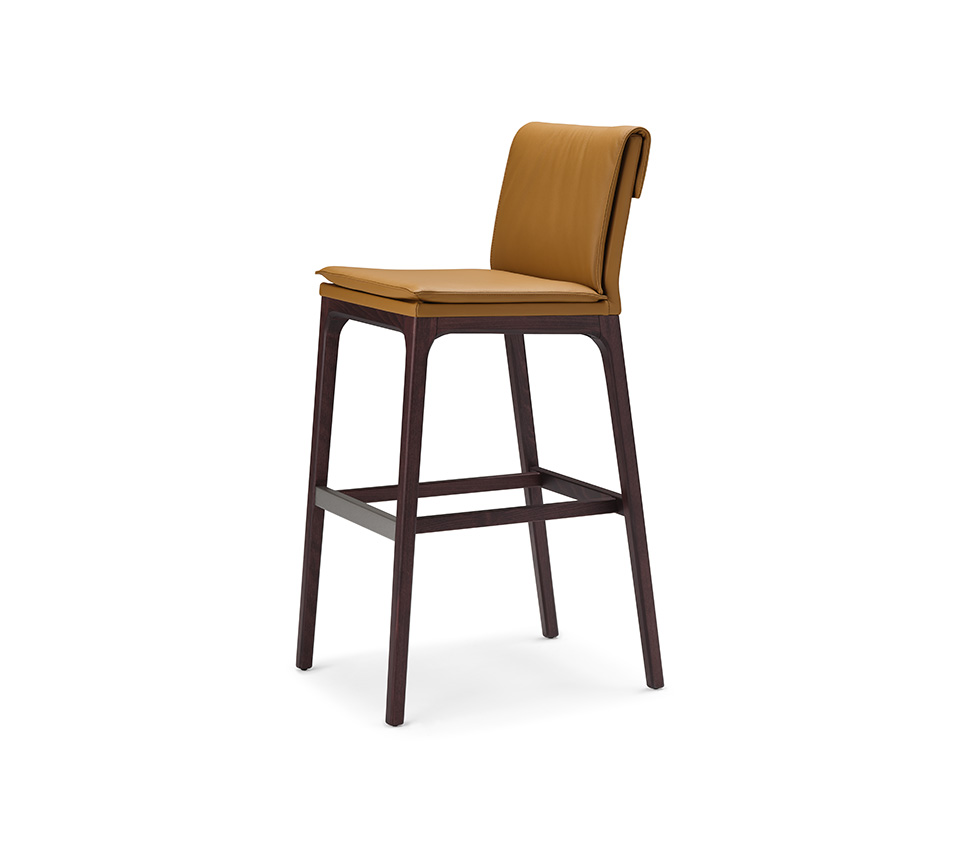 “SOFIA by Cattelan Italia – elegant Italian dining chair with upholstered seat and sculpted wooden legs”