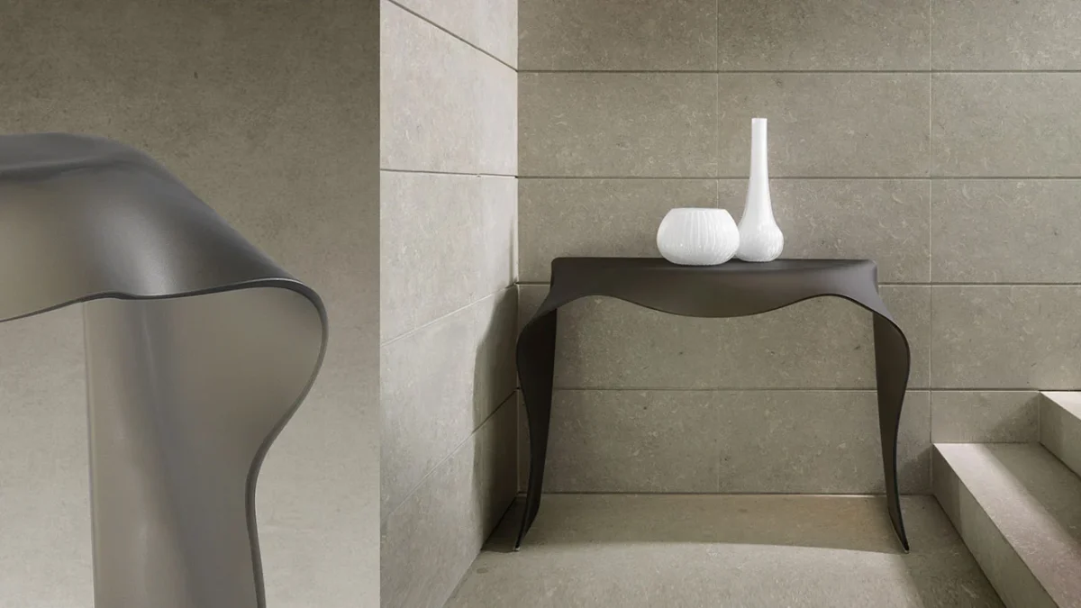 Reflex FOULARD CONSOLE – luxury console with refined design details