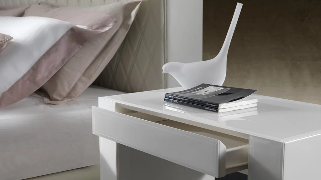 AVANTGARDE bedside table by Reflex – sleek Italian design in luxury finish