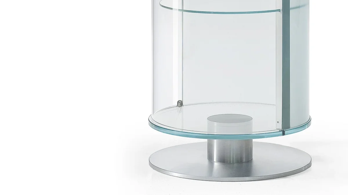 Onis Window Reflex modern Italian display unit with glass panels tailored for luxury showrooms in Royal Oak Michigan