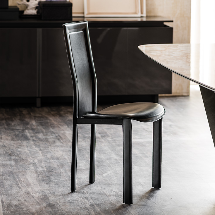 LARA dining chair – luxury Italian furniture with clean lines, tailored upholstery, and subtle elegance