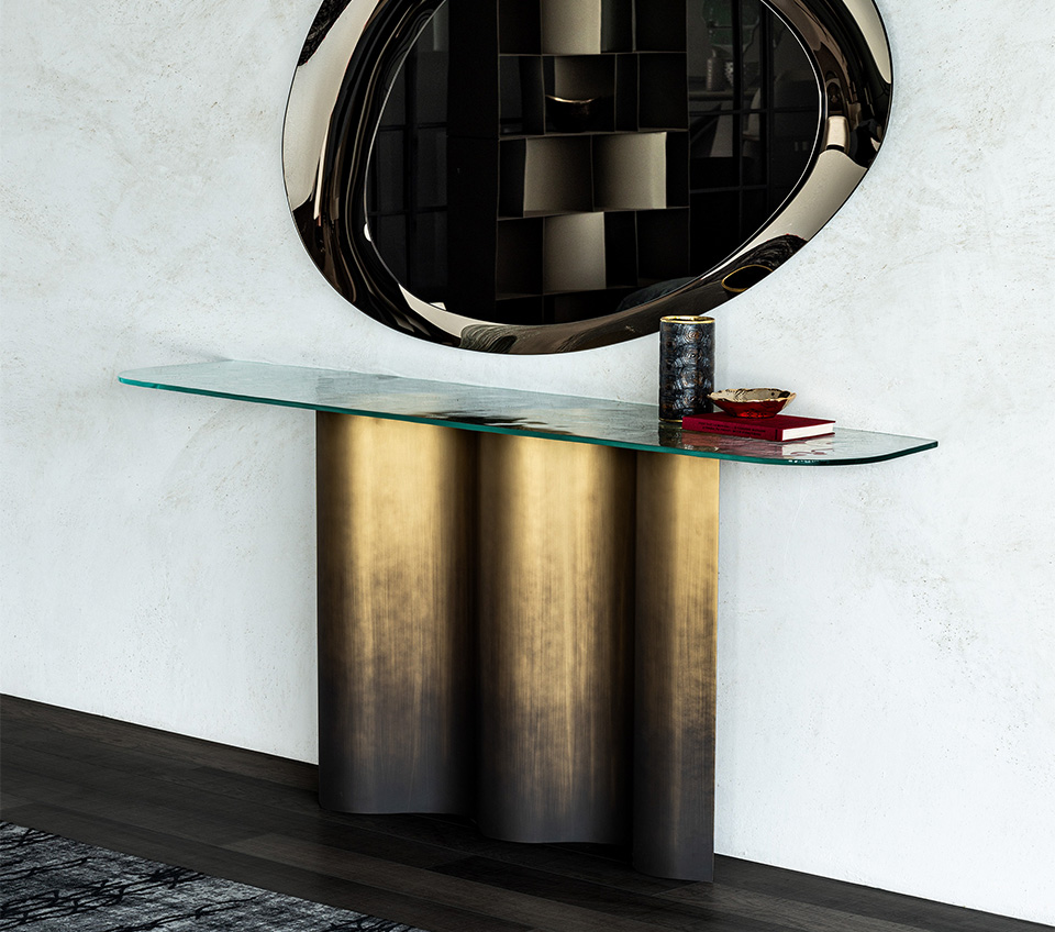 “NETTUNO by Cattelan Italia – luxury round dining table with sculptural glass base and elegant ceramic top”