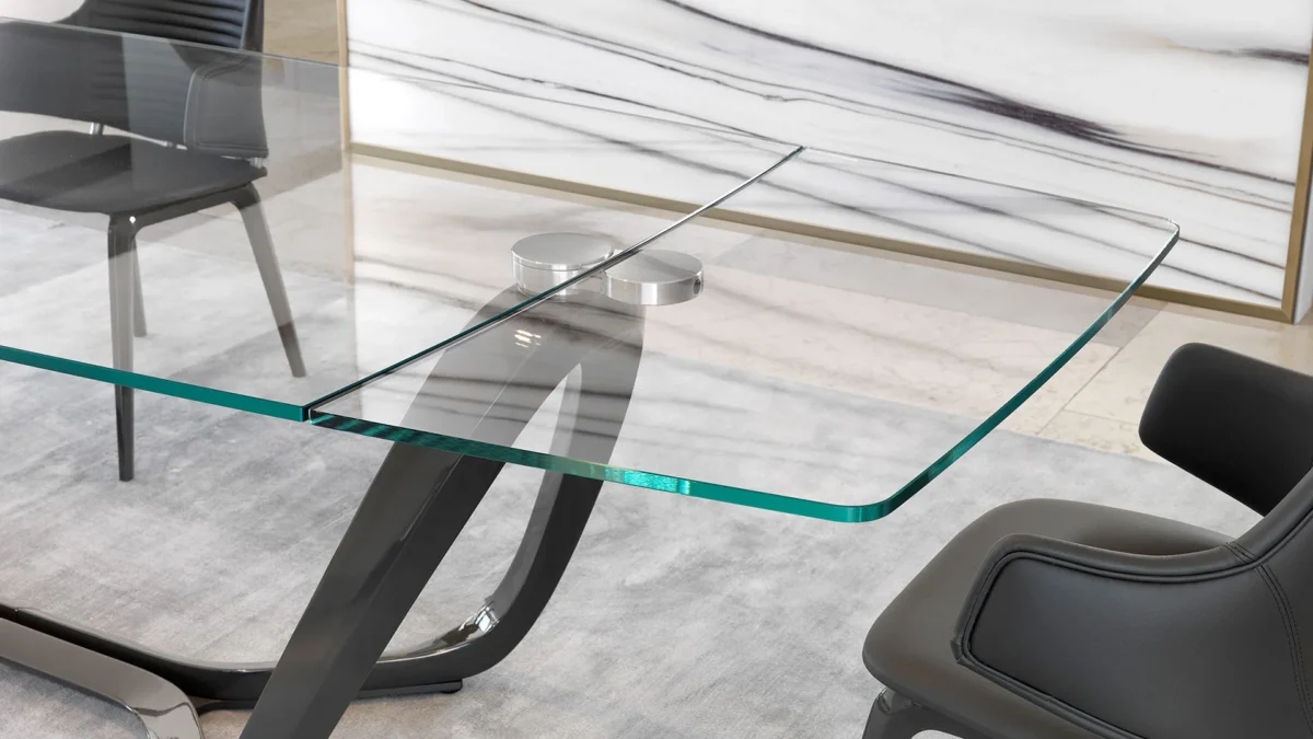 Segno 72 by Reflex showcased in Troy Michigan showroom, modern Italian luxury furniture design.