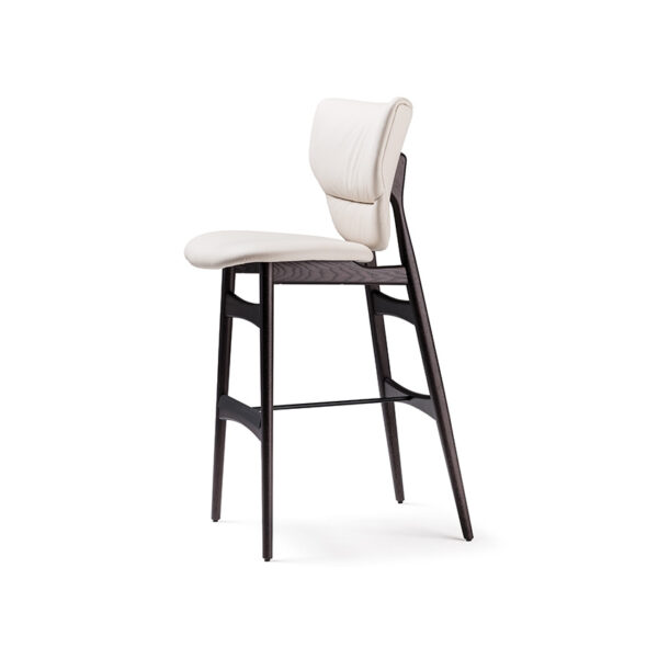 “Contemporary DUMBO chair by Cattelan Italia – stylish design with upholstered seat and ergonomic shape”