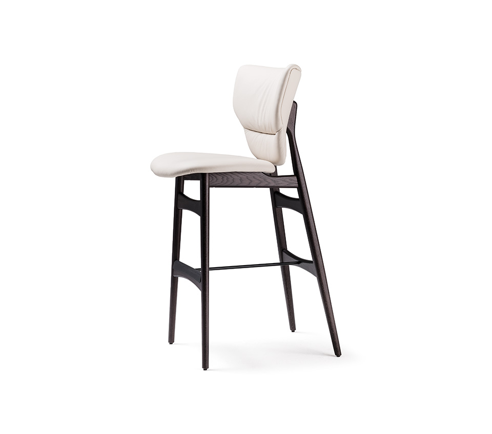“Contemporary DUMBO chair by Cattelan Italia – stylish design with upholstered seat and ergonomic shape”