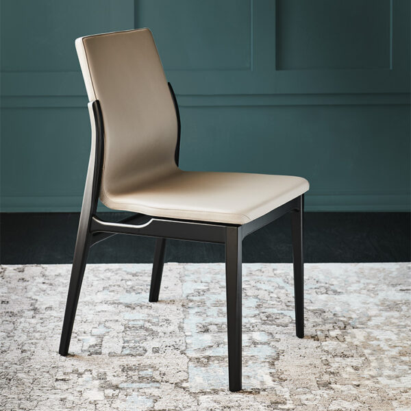 Contemporary GINEVRA by Cattelan Italia – elegant designer chair with sculpted wood backrest and padded comfort