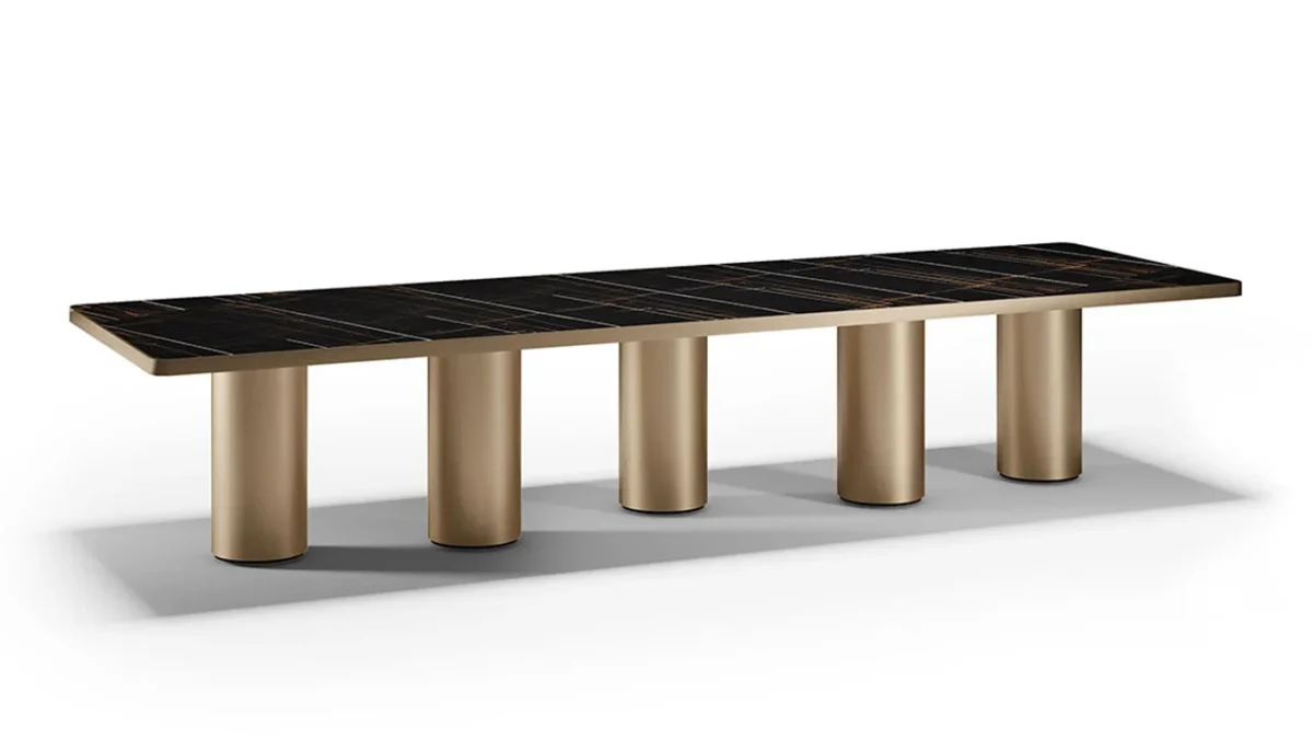 Signore Degli Anelli 72 by Reflex showcased in Royal Oak Michigan showroom, modern Italian luxury furniture design.