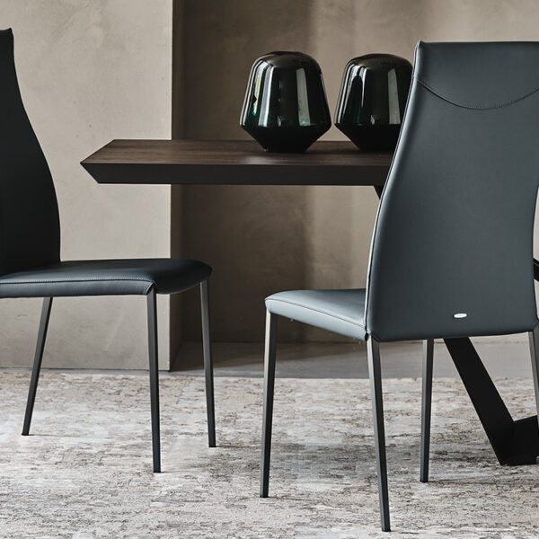 Cattelan Italia NORMA ML – designer chair with clean silhouette, padded comfort, and contemporary appeal
