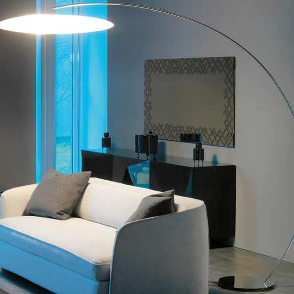 “ASTRA ARC by Cattelan Italia – modern Italian floor lamp with sweeping arc design and lacquered dome shade”