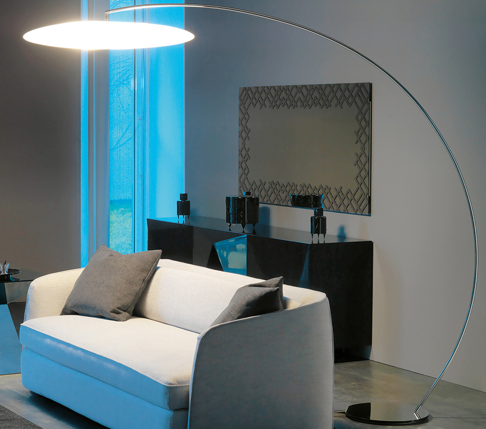 “ASTRA ARC by Cattelan Italia – modern Italian floor lamp with sweeping arc design and lacquered dome shade”