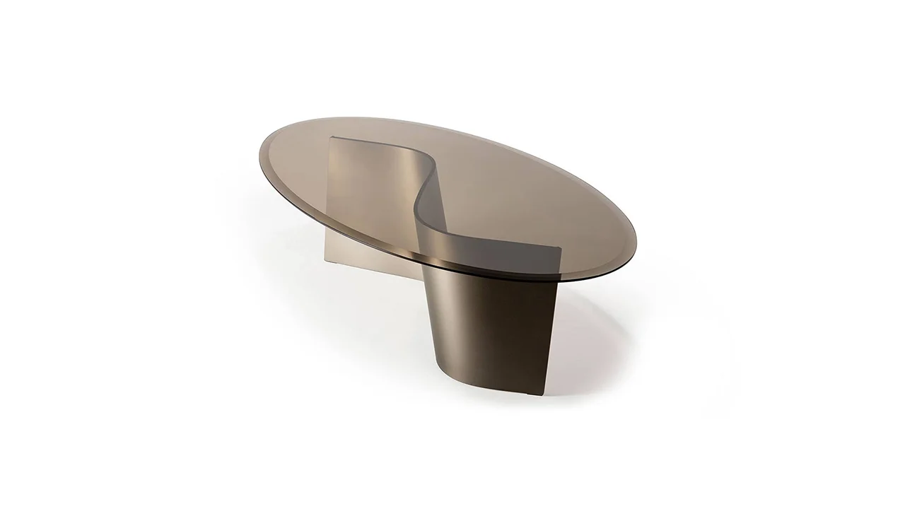 Esse 40 by Reflex featured in Birmingham Michigan showroom, elegant modern Italian luxury mirror design.
