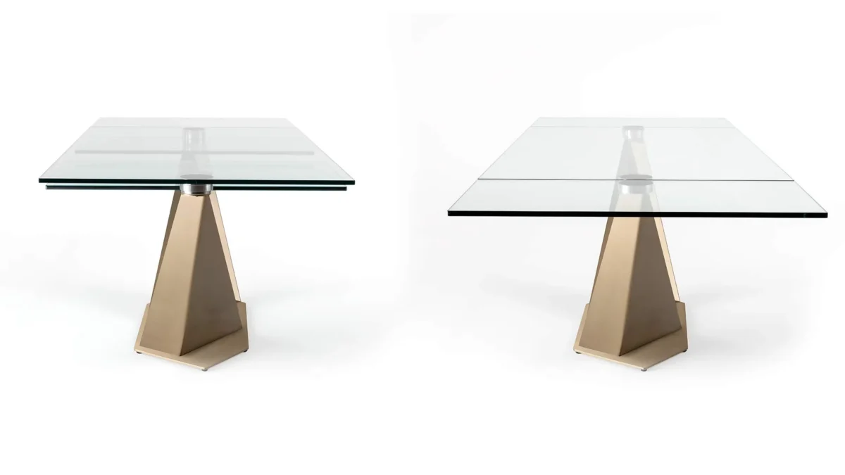 Quartz 72 Allungabile by Reflex featured in Birmingham Michigan showroom, modern Italian luxury furniture design.