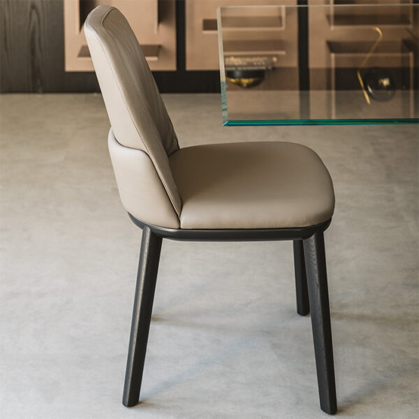 Belinda dining chair by Cattelan Italia – stylish modern furniture featuring minimalist design and comfort