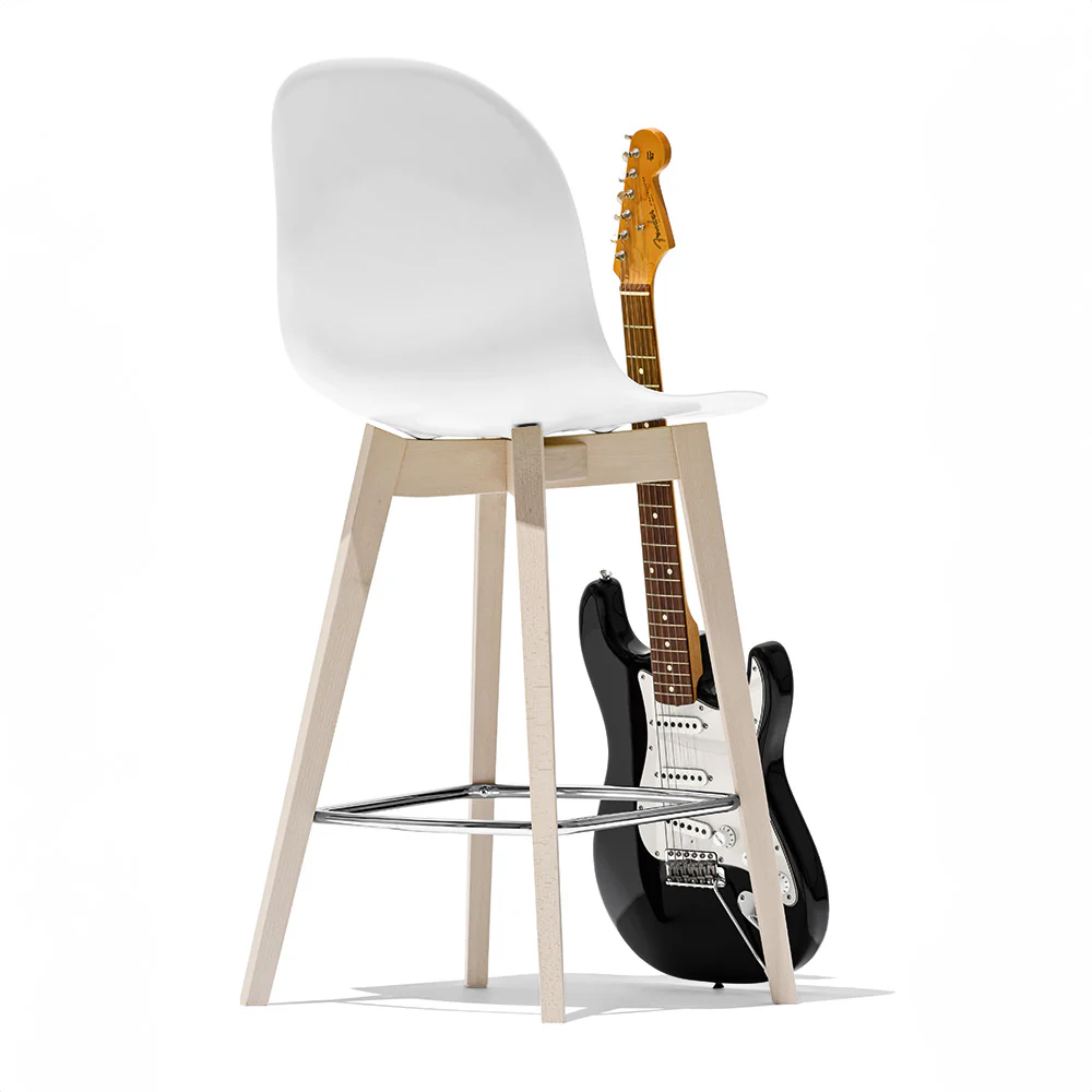 “ACADEMY by Connubia modern Italian chair – sleek polypropylene shell with slender metal legs for versatile interiors”