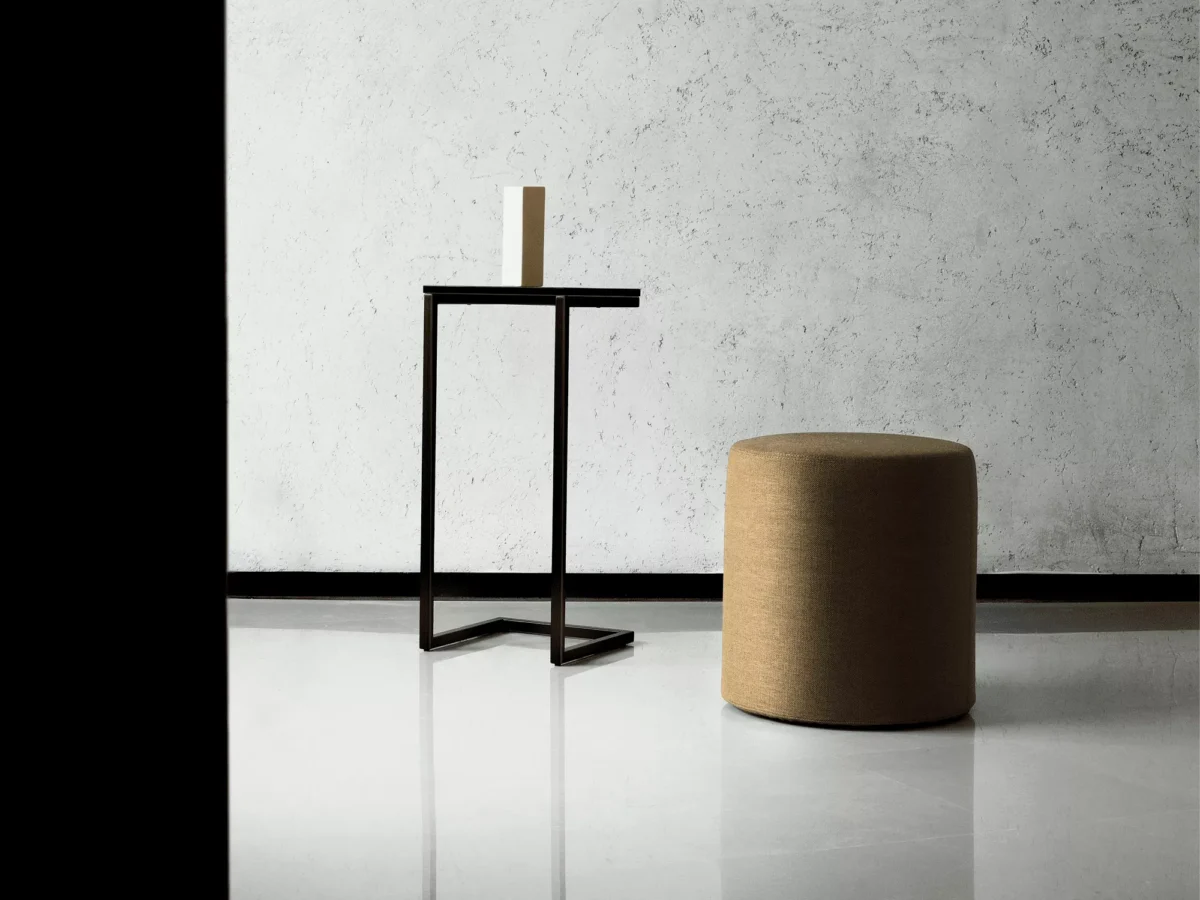 It has by Bontempi – luxury modern Italian‑design furniture piece showcased at Italcasa Design showroom in **Troy, Michigan**