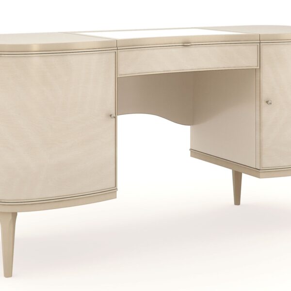 Reveals a mirrored interior with a vinyl bottom and a removable jewelry tray, offering both functionality and luxury.